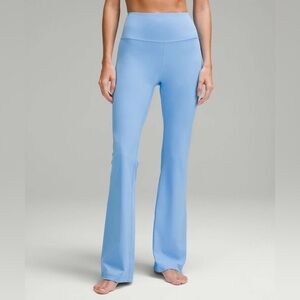 NWT Lululemon Groove Super-High-Rise Flared Pant Nulu *Regular Aero Blue Size 14